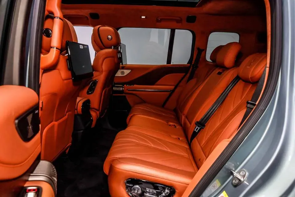 2023 YangWang U8 2.0T 272HP L4 REEV 49.05KWH,autocango,china used car exporter,china ev exporter,chinese used car exporter,chinese used ev exporter