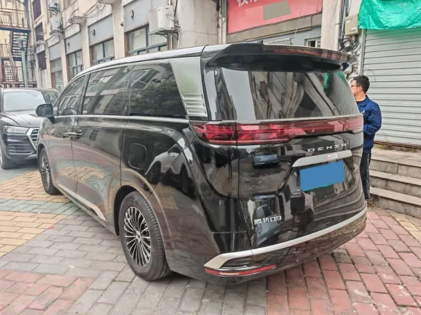 2024 Denza D9 1.5T 139HP L4 E-CVT PHEV 40KWH,autocango,china used car exporter,china ev exporter,chinese used car exporter,chinese used ev exporter