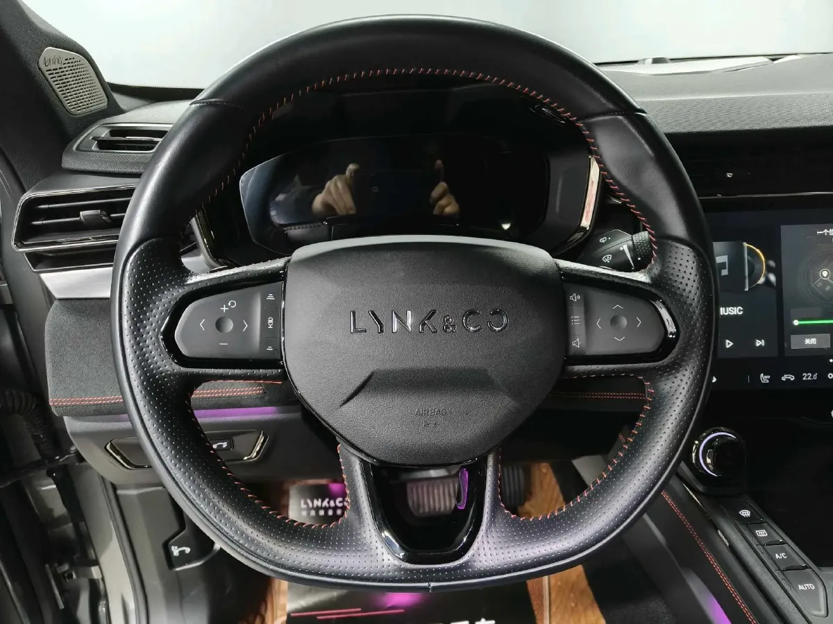 2020 LYNK&CO 05 2.0T 254HP L4 8AT,autocango,china used car exporter,china ev exporter,chinese used car exporter,chinese used ev exporter