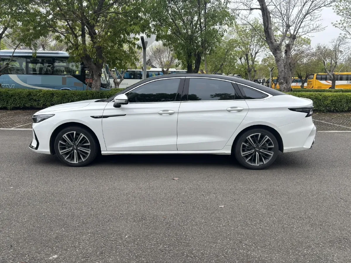 2024 Chery Arrizo 8 1.6T 197HP L4 7DCT,autocango,china used car exporter,china ev exporter,chinese used car exporter,chinese used ev exporter
