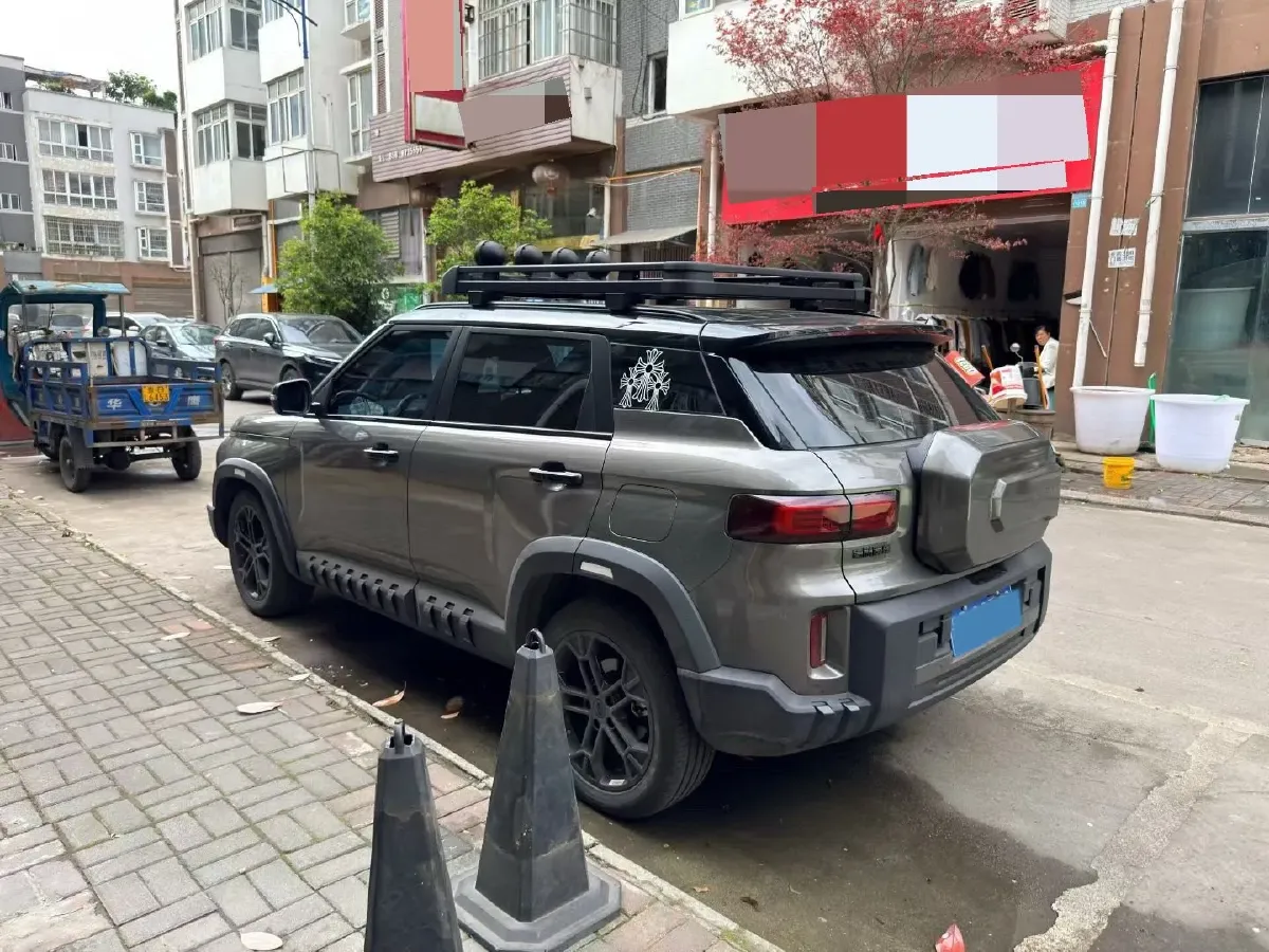 2025 Geely Cowboy 1.5T 181HP L4 7DCT,autocango,china used car exporter,china ev exporter,chinese used car exporter,chinese used ev exporter