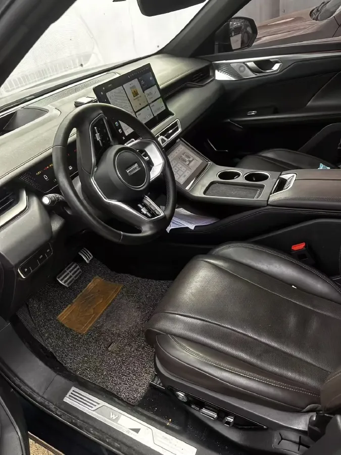 2023 WEY Mocha 1.5T 156HP L4 2DHT PHEV 34KWH,autocango,china used car exporter,china ev exporter,chinese used car exporter,chinese used ev exporter