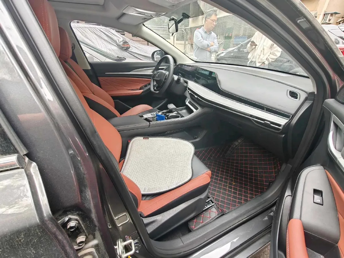 2023 ChangAn Eado 1.4T 160HP L4 7DCT,autocango,china used car exporter,china ev exporter,chinese used car exporter,chinese used ev exporter