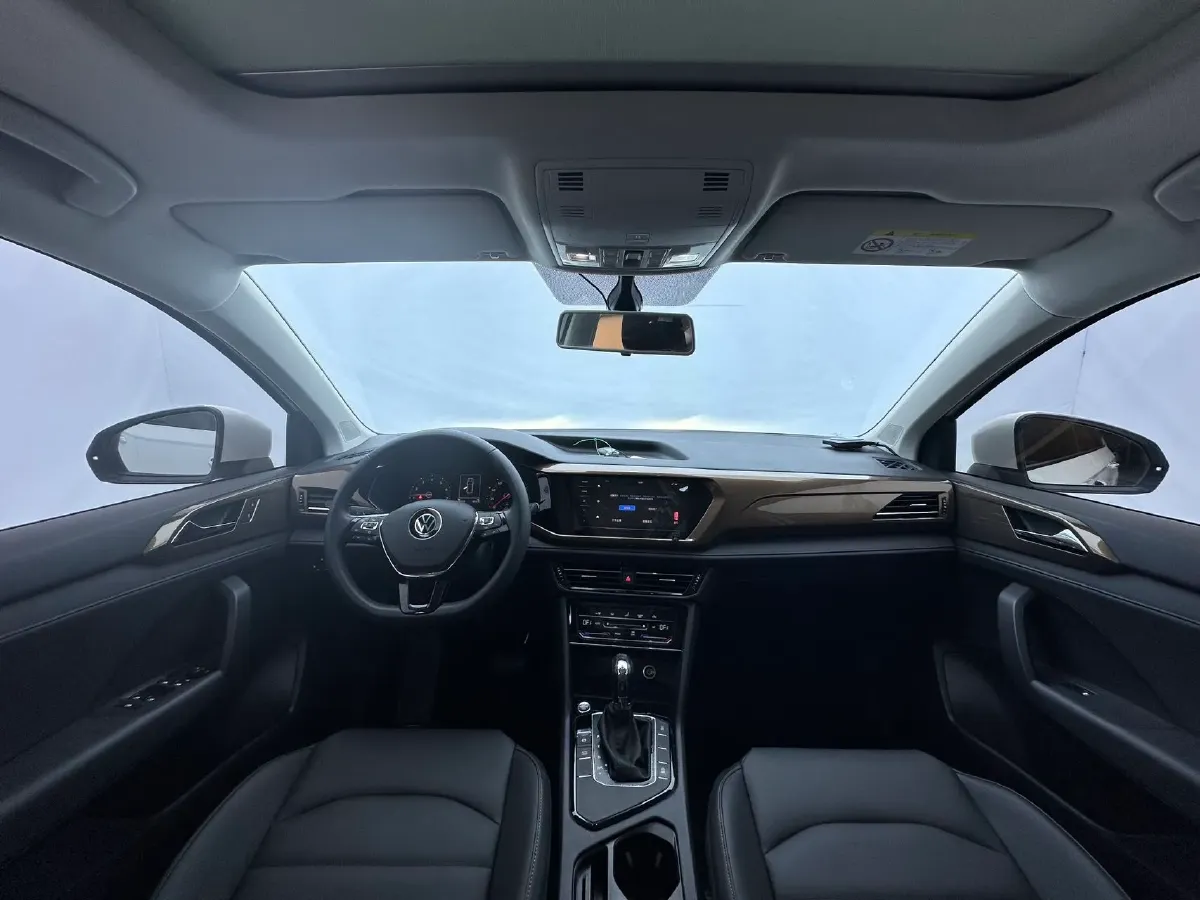 2021 Volkswagen Tharu 1.4T 150HP L4 7DCT,autocango,china used car exporter,china ev exporter,chinese used car exporter,chinese used ev exporter