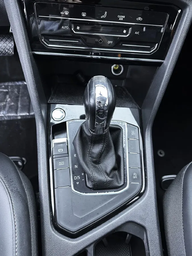 2021 Volkswagen Tharu 1.4T 150HP L4 7DCT,autocango,china used car exporter,china ev exporter,chinese used car exporter,chinese used ev exporter