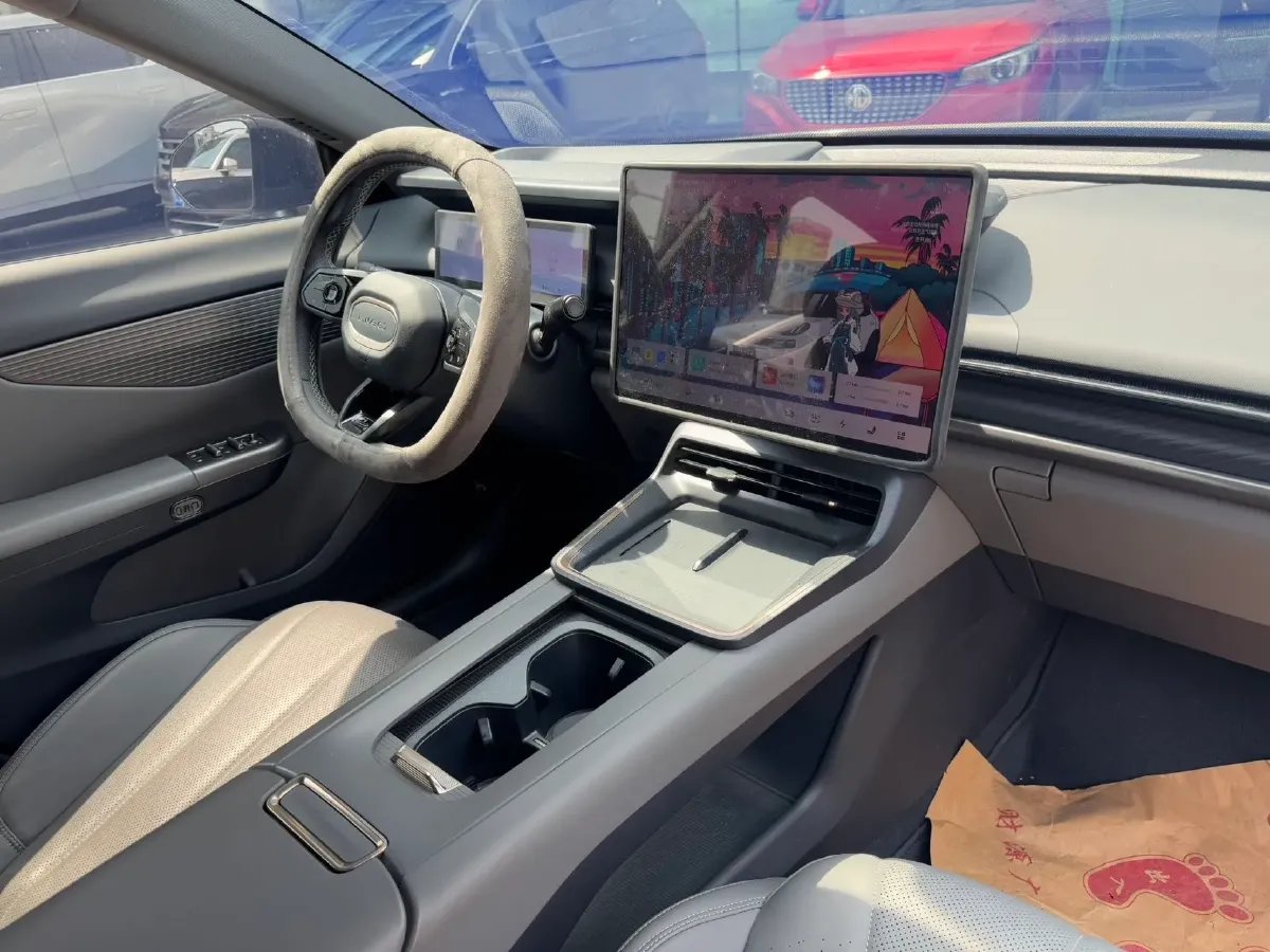 2024 LYNK&CO 07 EM-P 1.5T 163HP L4 3DHT PHEV 18.99KWH,autocango,china used car exporter,china ev exporter,chinese used car exporter,chinese used ev exporter