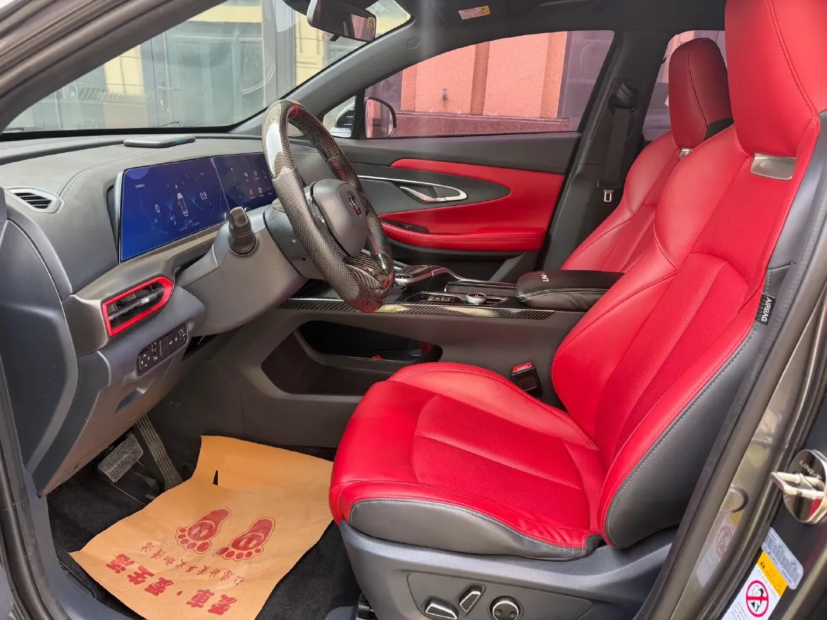 2020 ChangAn UNI-T 1.5T 180HP L4 7DCT,autocango,china used car exporter,china ev exporter,chinese used car exporter,chinese used ev exporter