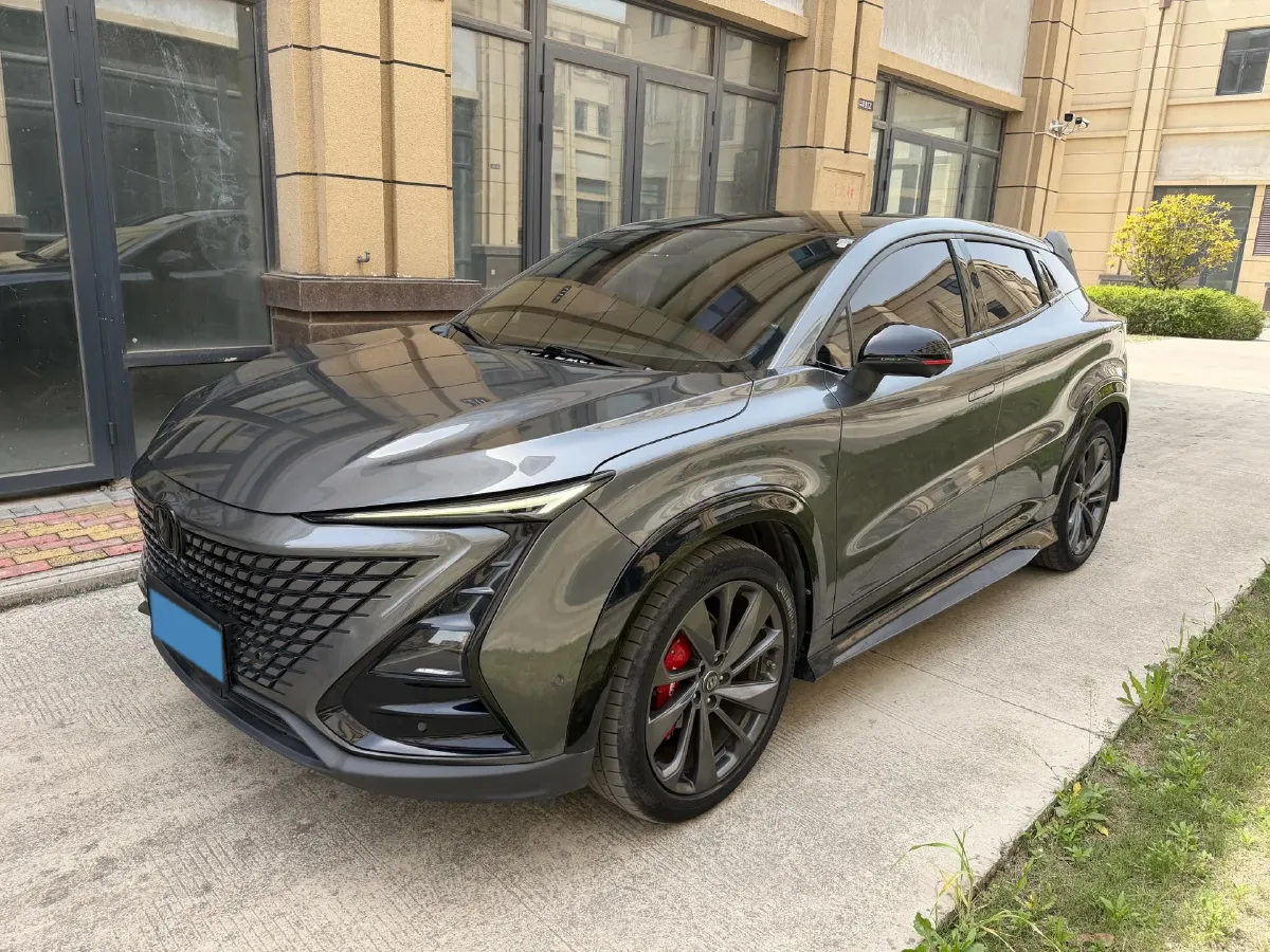 2020 ChangAn UNI-T 1.5T 180HP L4 7DCT,autocango,china used car exporter,china ev exporter,chinese used car exporter,chinese used ev exporter