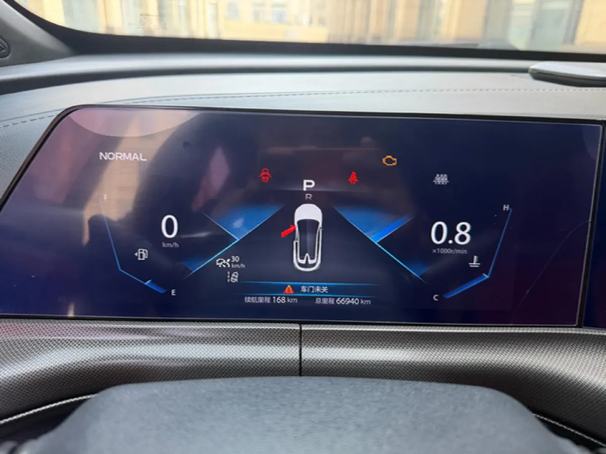 2020 ChangAn UNI-T 1.5T 180HP L4 7DCT,autocango,china used car exporter,china ev exporter,chinese used car exporter,chinese used ev exporter