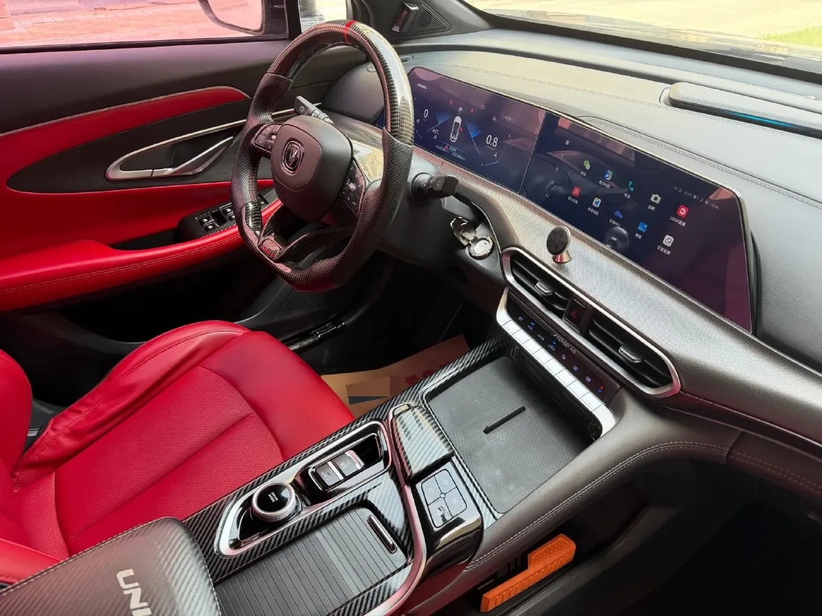 2020 ChangAn UNI-T 1.5T 180HP L4 7DCT,autocango,china used car exporter,china ev exporter,chinese used car exporter,chinese used ev exporter