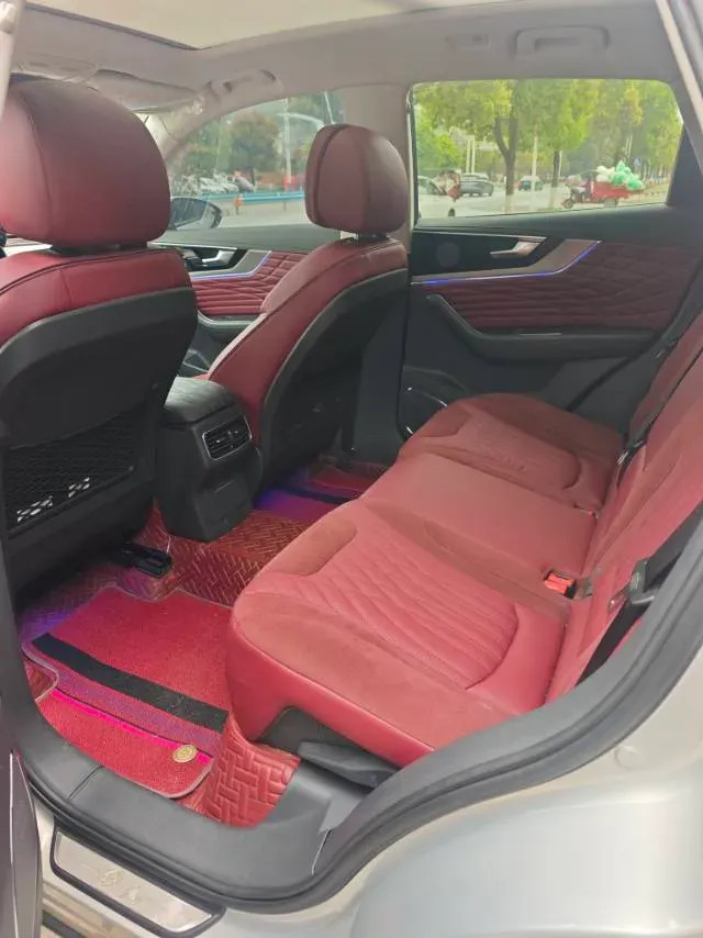 2022 HongQi HS5 2.0T 224HP L4 6AT,autocango,china used car exporter,china ev exporter,chinese used car exporter,chinese used ev exporter