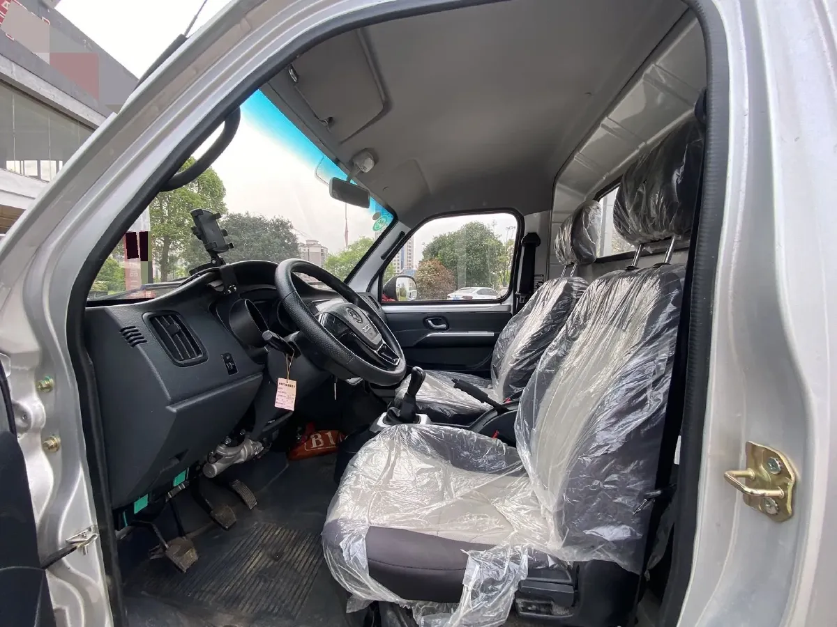 2023 Isuzu YiFang 6MT,autocango,china used car exporter,china ev exporter,chinese used car exporter,chinese used ev exporter