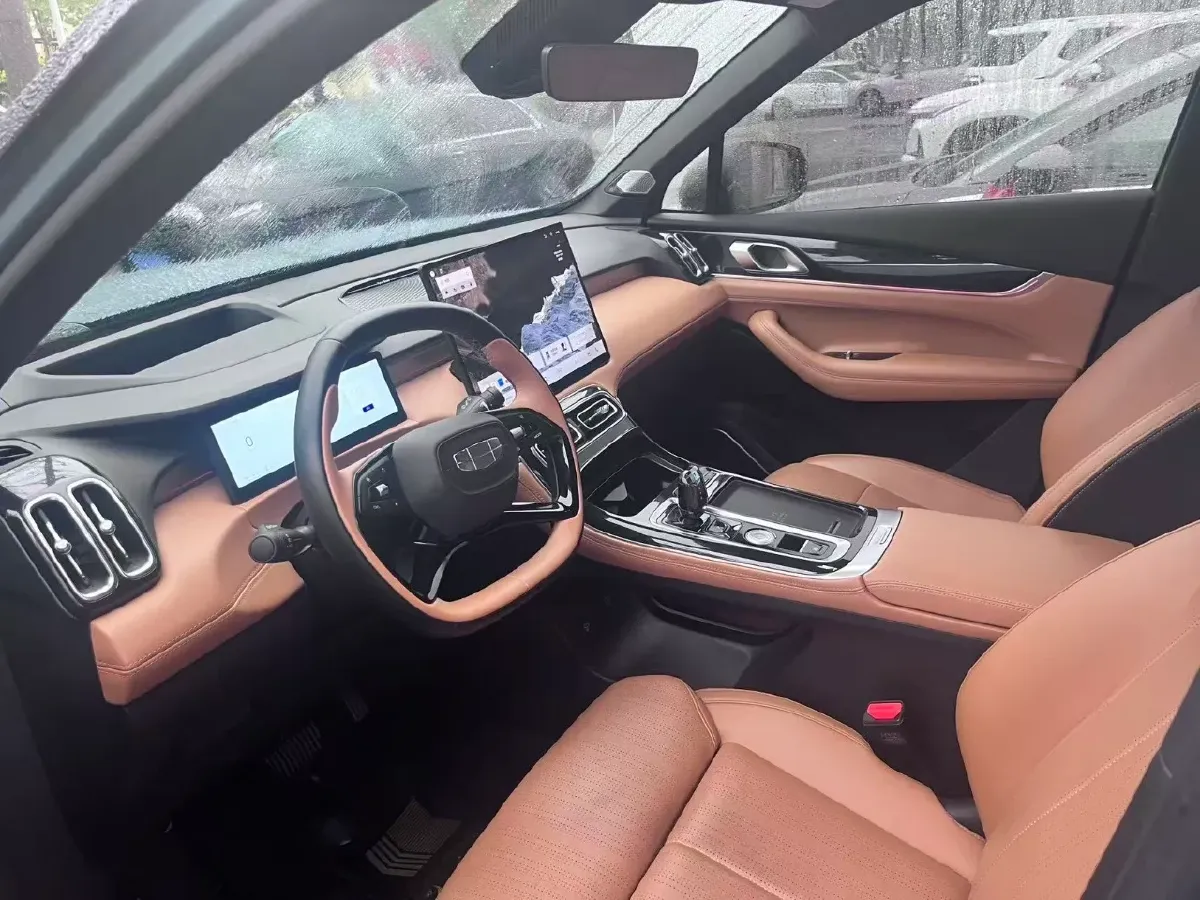 2025 Geely StarRay 1.5T 181HP L4 7DCT,autocango,china used car exporter,china ev exporter,chinese used car exporter,chinese used ev exporter