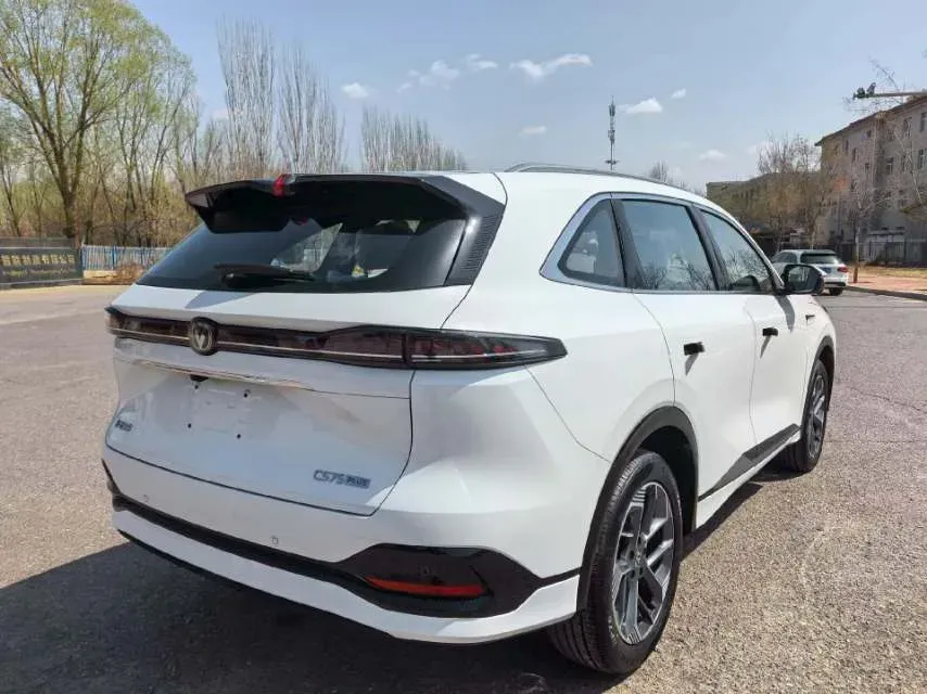 2025 ChangAn CS75 Plus 1.5T 192HP L4 8AT,autocango,china used car exporter,china ev exporter,chinese used car exporter,chinese used ev exporter