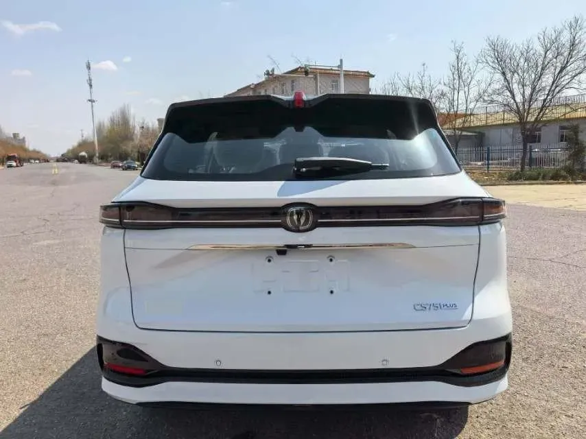 2025 ChangAn CS75 Plus 1.5T 192HP L4 8AT,autocango,china used car exporter,china ev exporter,chinese used car exporter,chinese used ev exporter