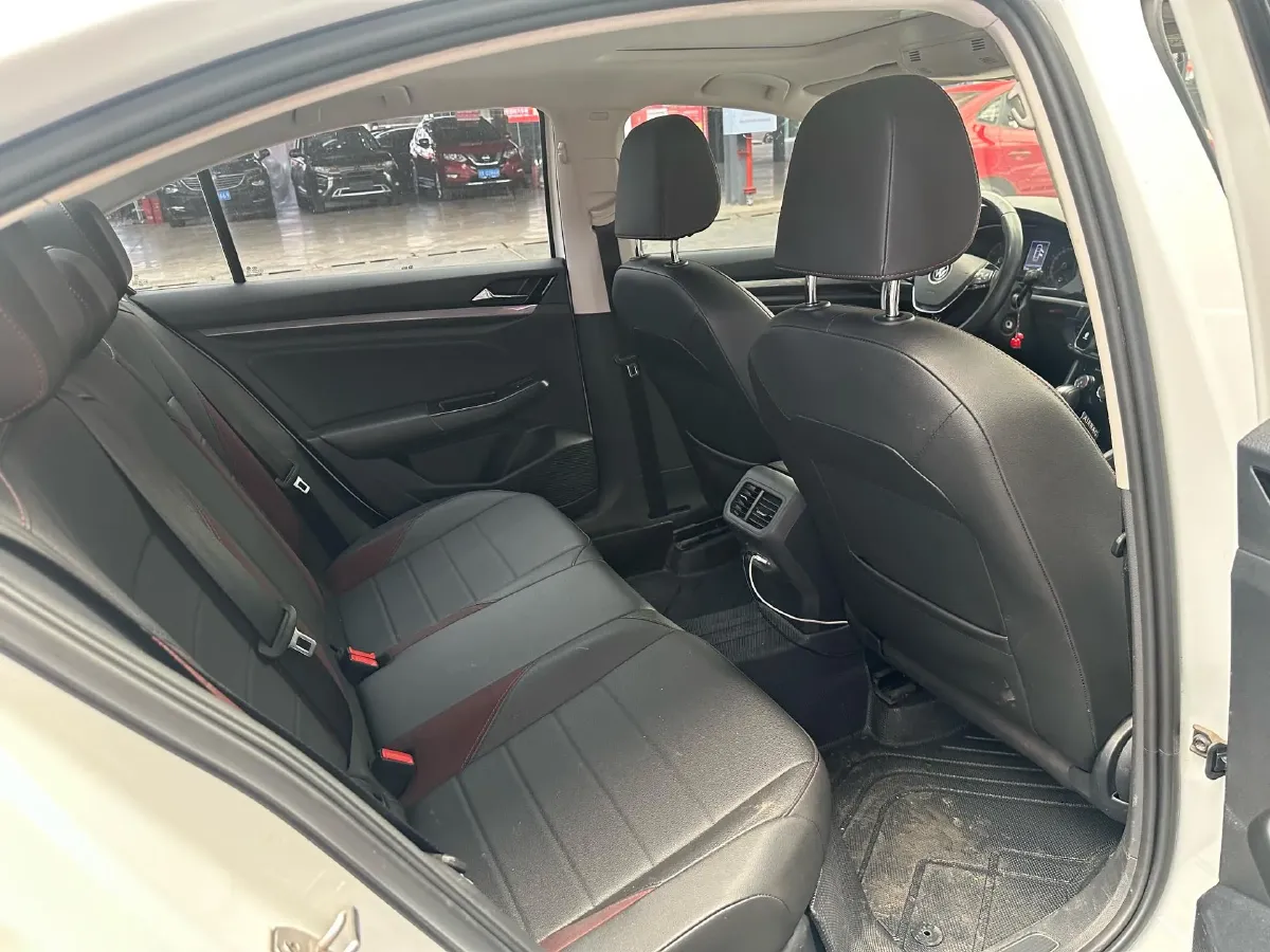 2021 Volkswagen Bora 1.5L 113HP L4 6AT,autocango,china used car exporter,china ev exporter,chinese used car exporter,chinese used ev exporter