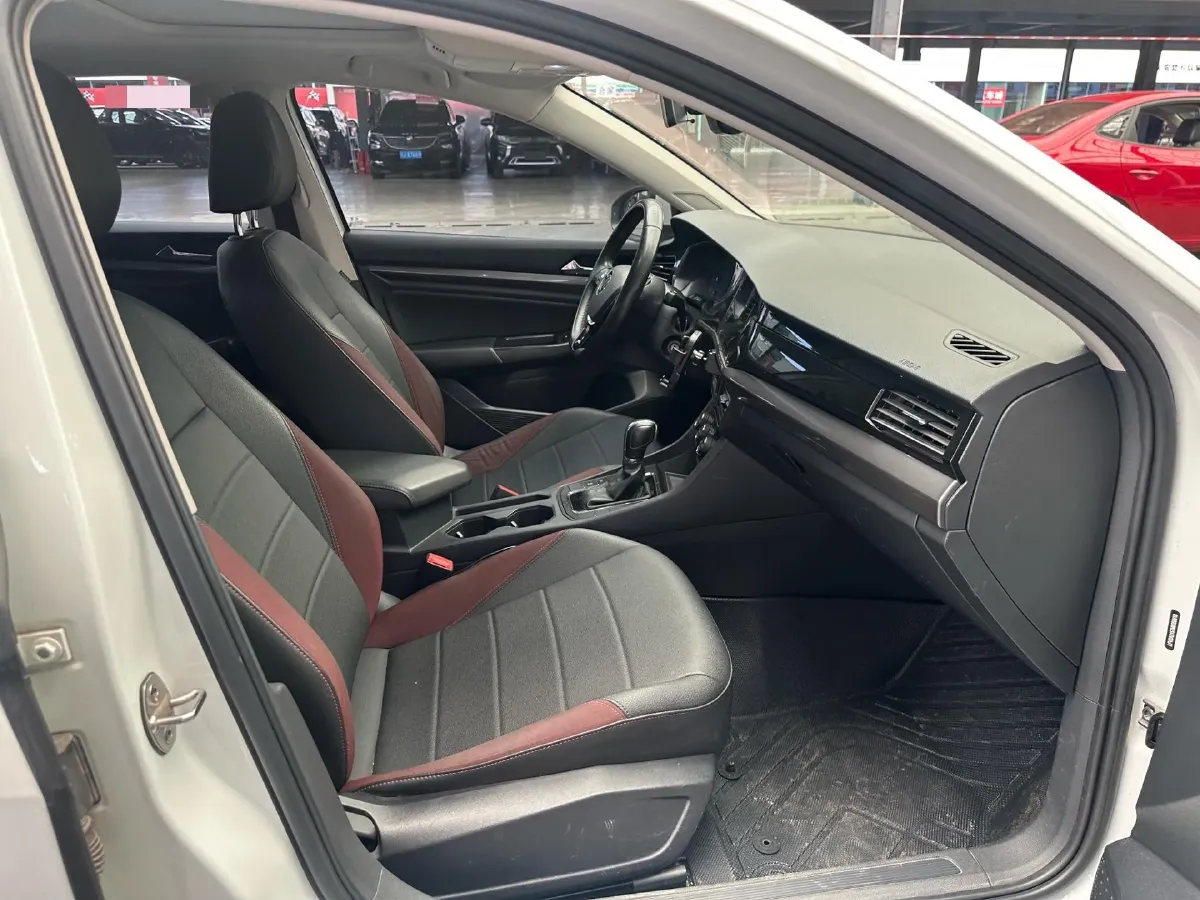 2021 Volkswagen Bora 1.5L 113HP L4 6AT,autocango,china used car exporter,china ev exporter,chinese used car exporter,chinese used ev exporter