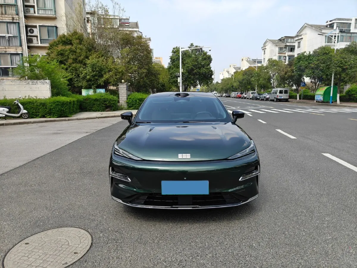 2025 Geely Galaxy Starshine 8 1.5T 163HP L4 3DHT PHEV 27.69KWH,autocango,china used car exporter,china ev exporter,chinese used car exporter,chinese used ev exporter