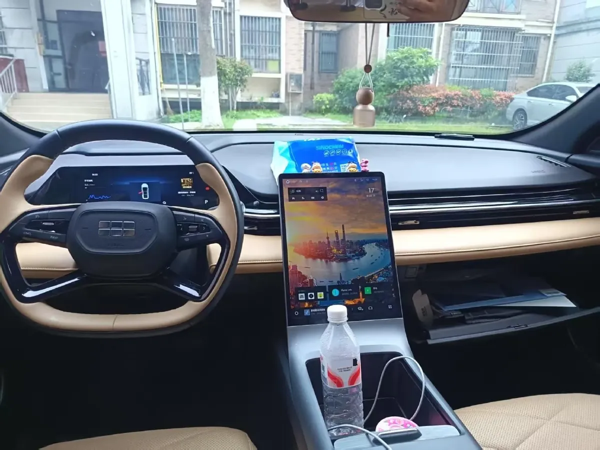 2023 Geely Galaxy L6 1.5T 163HP L4 3DHT PHEV,autocango,china used car exporter,china ev exporter,chinese used car exporter,chinese used ev exporter