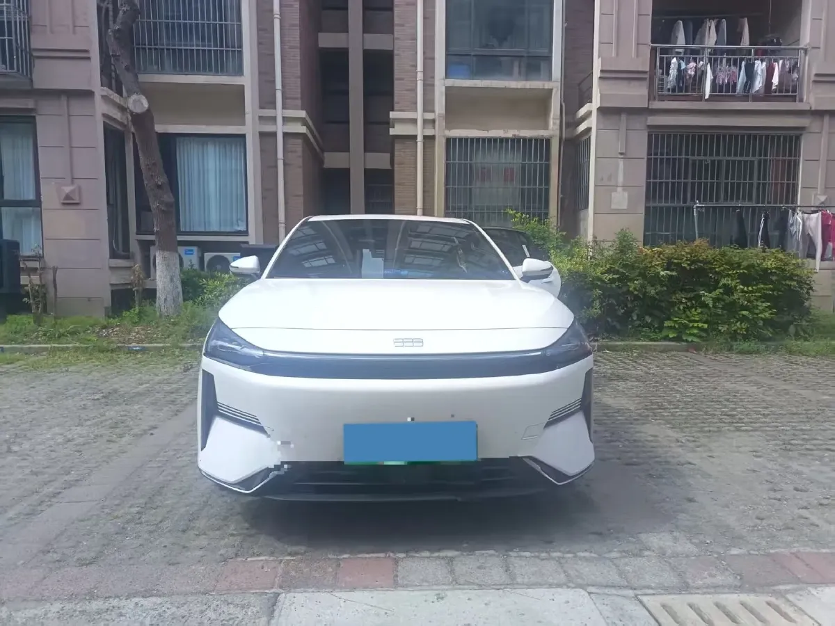 2023 Geely Galaxy L6 1.5T 163HP L4 3DHT PHEV,autocango,china used car exporter,china ev exporter,chinese used car exporter,chinese used ev exporter
