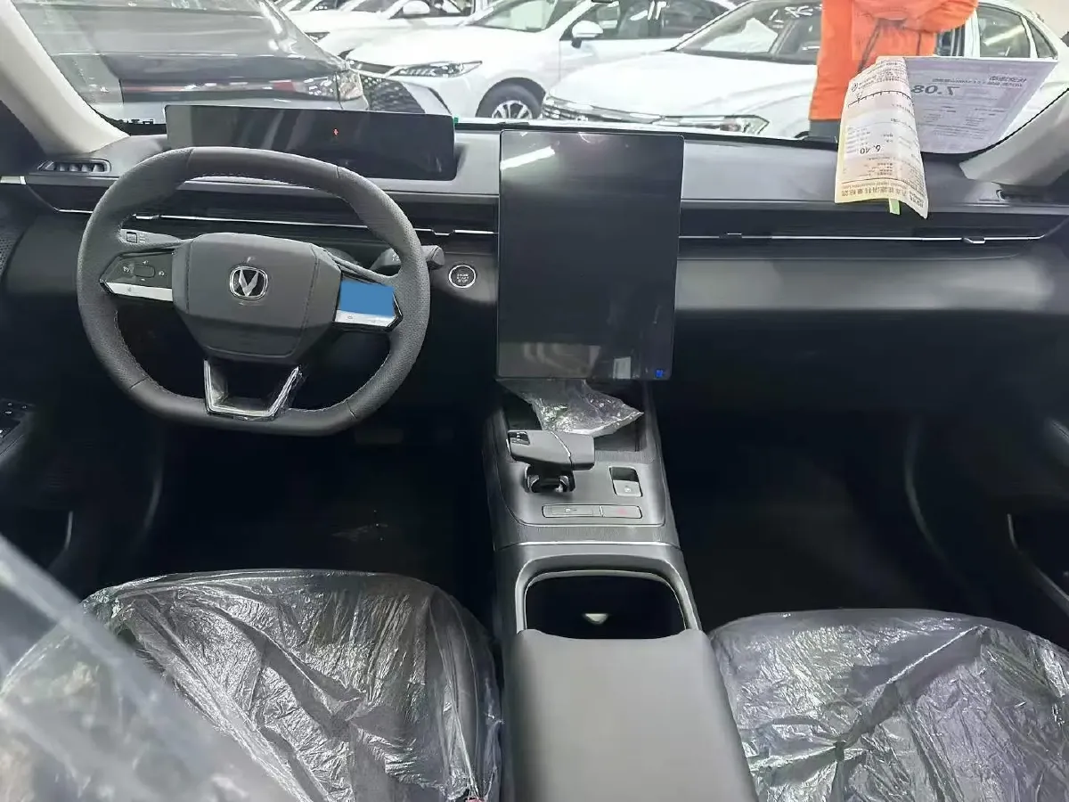 2025 ChangAn Eado 1.5T 192HP L4 7DCT,autocango,china used car exporter,china ev exporter,chinese used car exporter,chinese used ev exporter