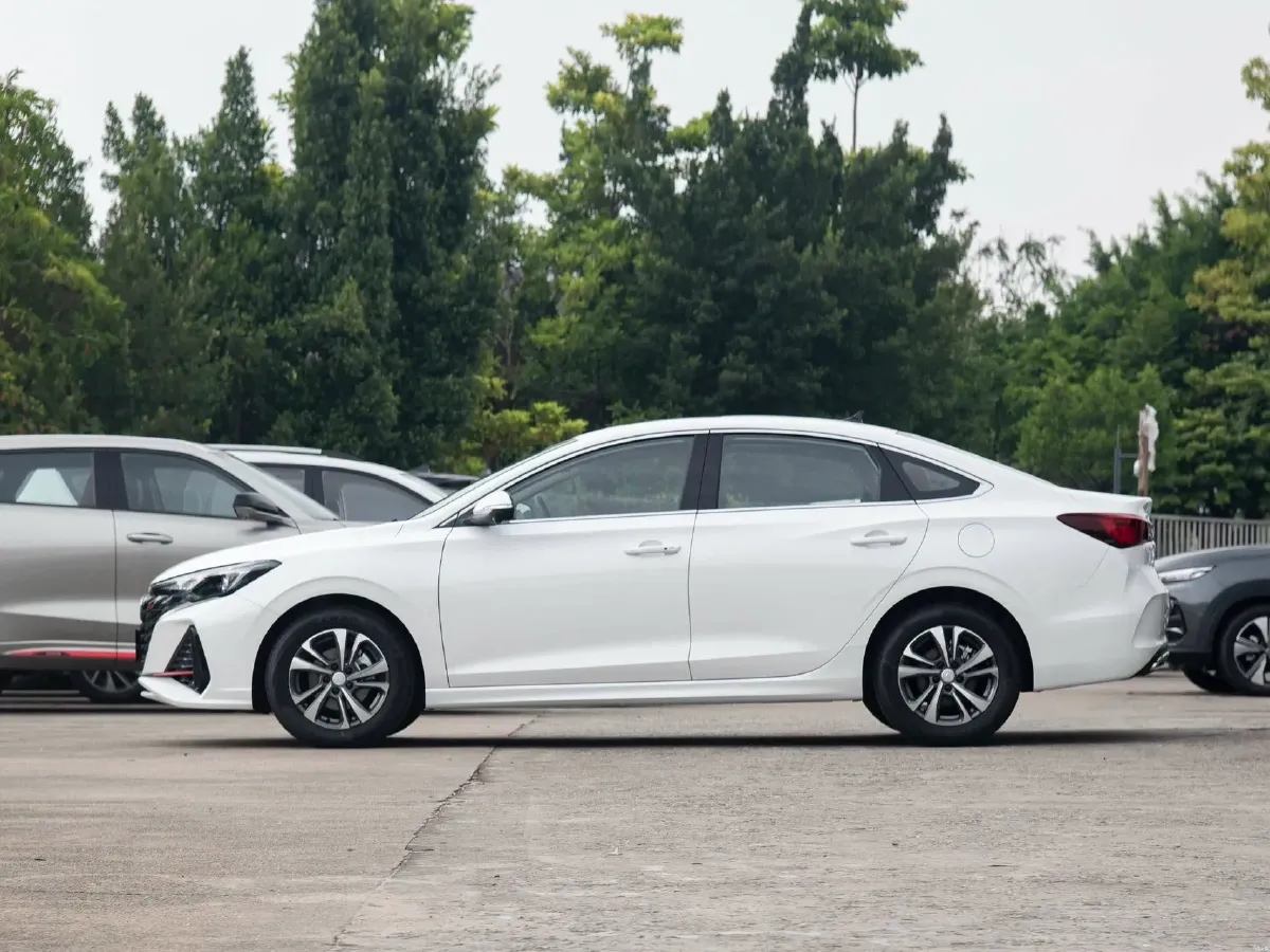 2025 ChangAn Eado 1.5T 192HP L4 7DCT,autocango,china used car exporter,china ev exporter,chinese used car exporter,chinese used ev exporter