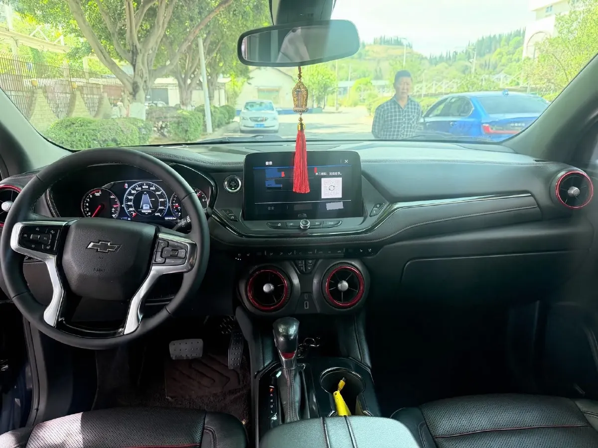 2021 Buick GL8 2.0T 237HP L4 9AT,autocango,china used car exporter,china ev exporter,chinese used car exporter,chinese used ev exporter