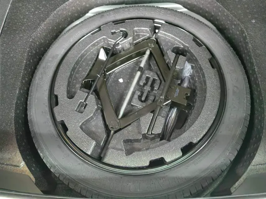 2021 LYNK&CO 02 Hatchback 2.0T 254HP L4 8AT,autocango,china used car exporter,china ev exporter,chinese used car exporter,chinese used ev exporter