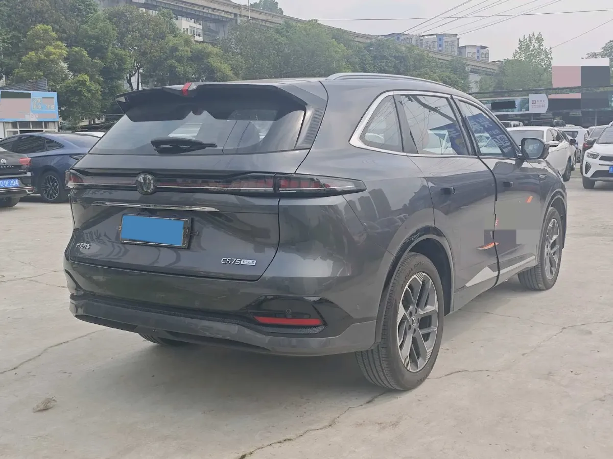 2025 ChangAn CS75 Plus 1.5T 192HP L4 8AT,autocango,china used car exporter,china ev exporter,chinese used car exporter,chinese used ev exporter