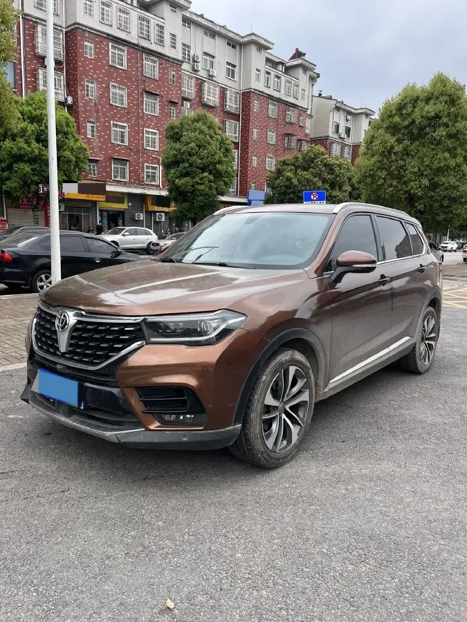 2018 Brilliance Auto V7 1.6T 204HP L4 7DCT,autocango,china used car exporter,china ev exporter,chinese used car exporter,chinese used ev exporter