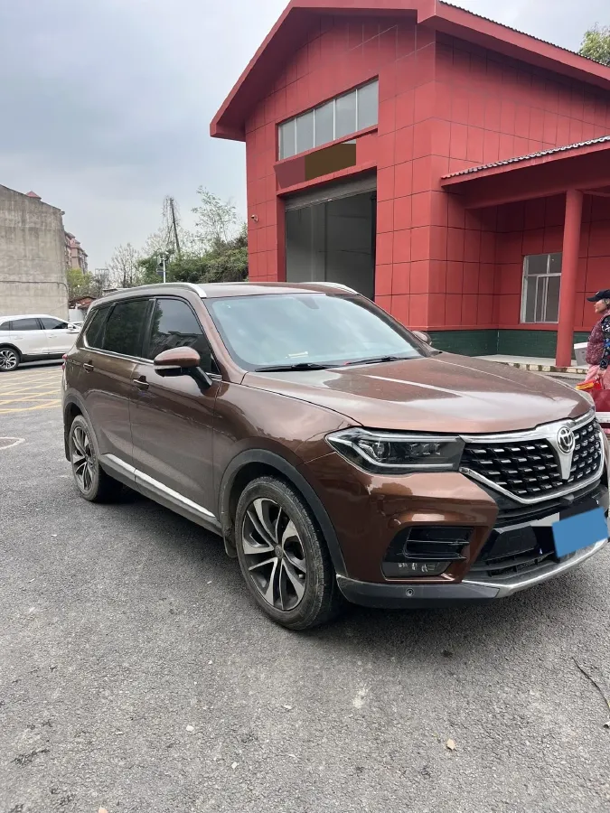 2018 Brilliance Auto V7 1.6T 204HP L4 7DCT,autocango,china used car exporter,china ev exporter,chinese used car exporter,chinese used ev exporter