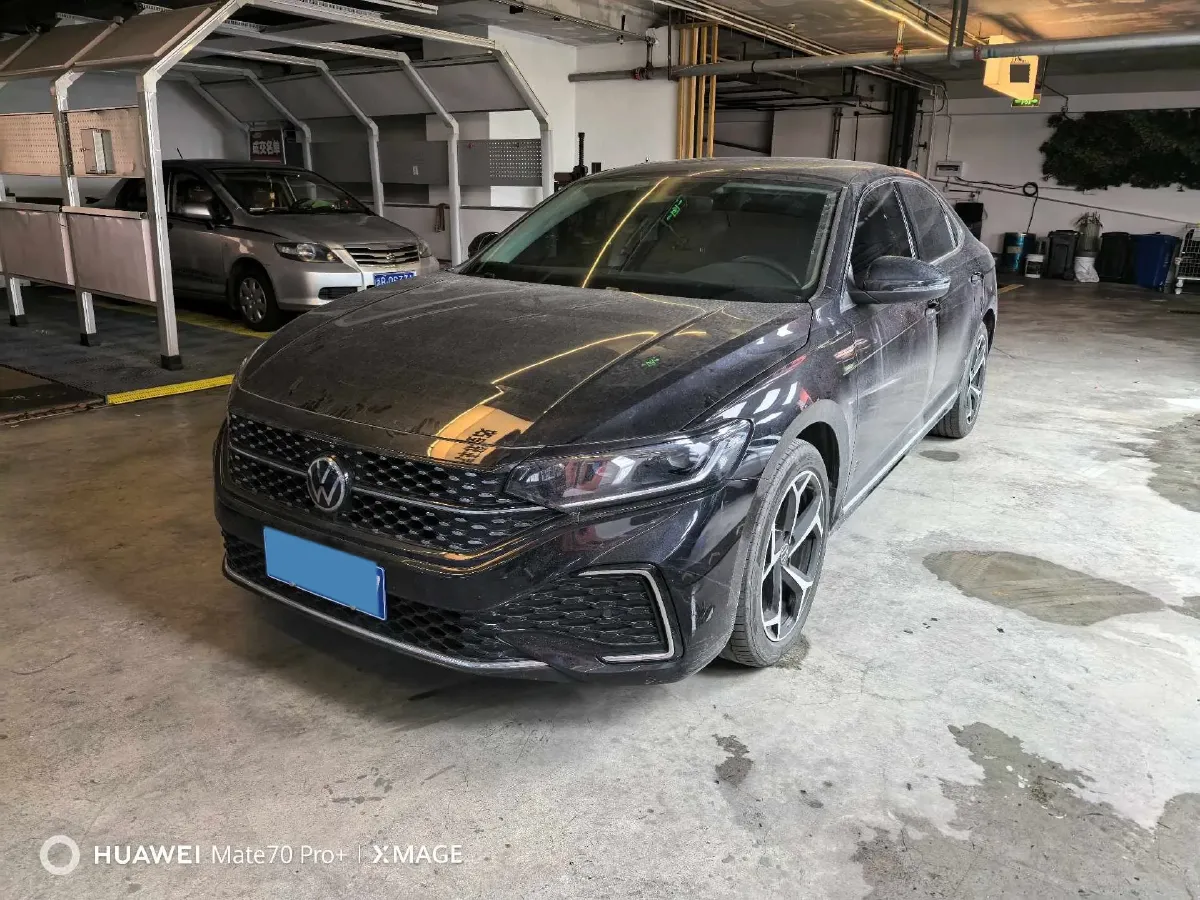 2024 Volkswagen Passat 2.0T 186HP L4 7DCT,autocango,china used car exporter,china ev exporter,chinese used car exporter,chinese used ev exporter