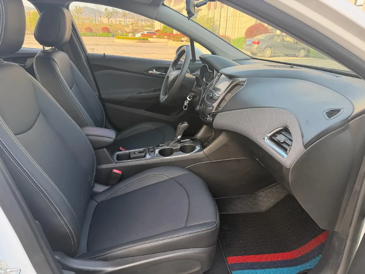 2018 Chevrolet Cruze 1.5L 114HP L4 6AT,autocango,china used car exporter,china ev exporter,chinese used car exporter,chinese used ev exporter