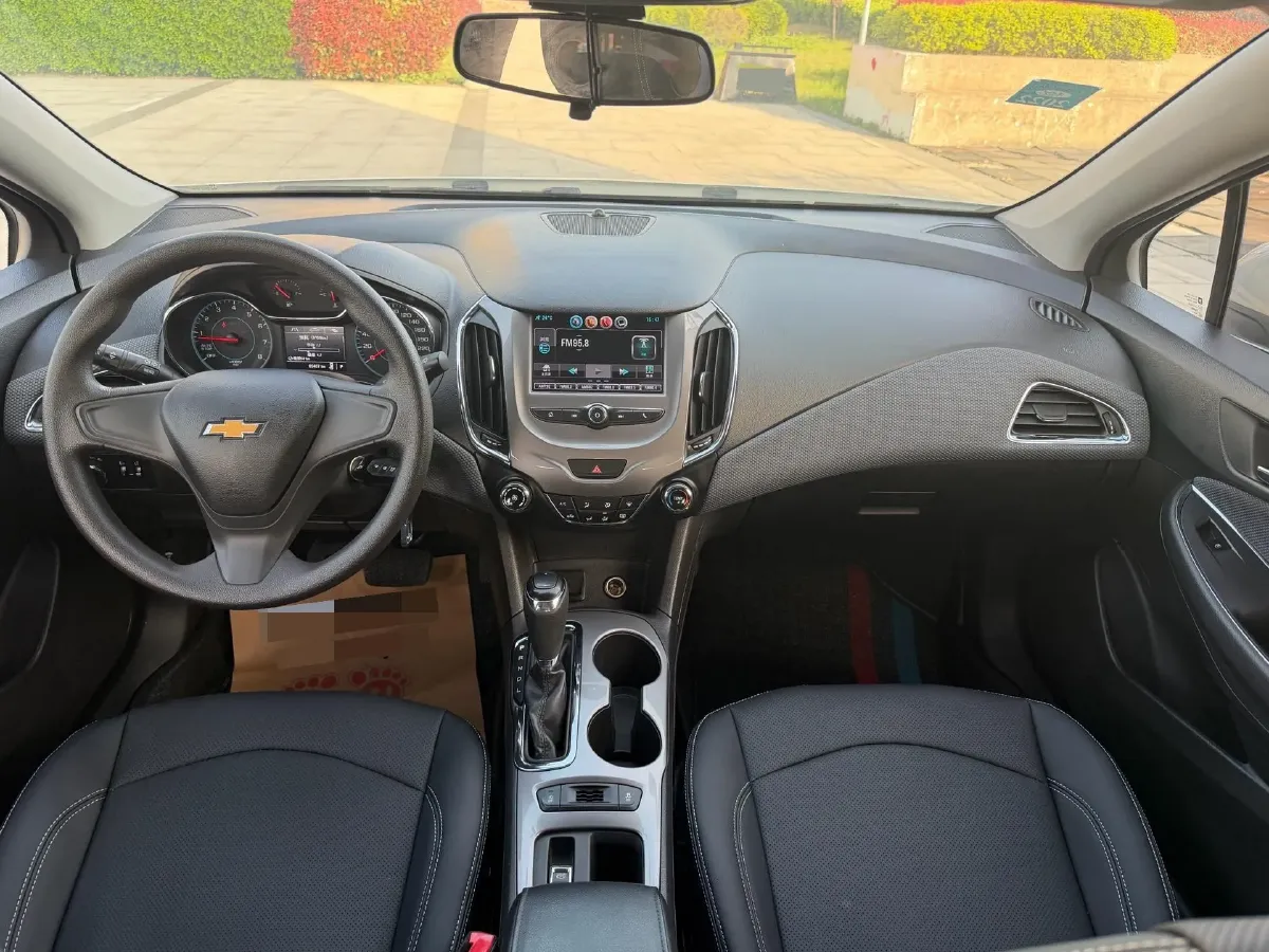 2018 Chevrolet Cruze 1.5L 114HP L4 6AT,autocango,china used car exporter,china ev exporter,chinese used car exporter,chinese used ev exporter