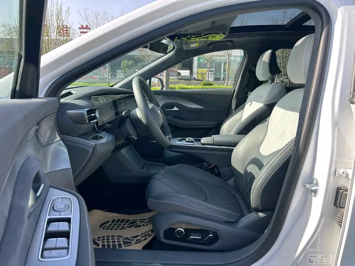 2025 ARCFOX αS6 BEV,autocango,china used car exporter,china ev exporter,chinese used car exporter,chinese used ev exporter