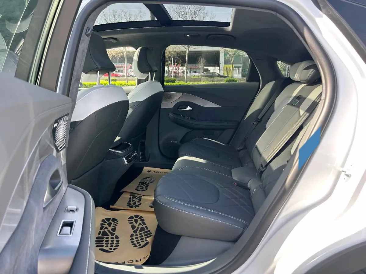 2025 ARCFOX αS6 BEV,autocango,china used car exporter,china ev exporter,chinese used car exporter,chinese used ev exporter