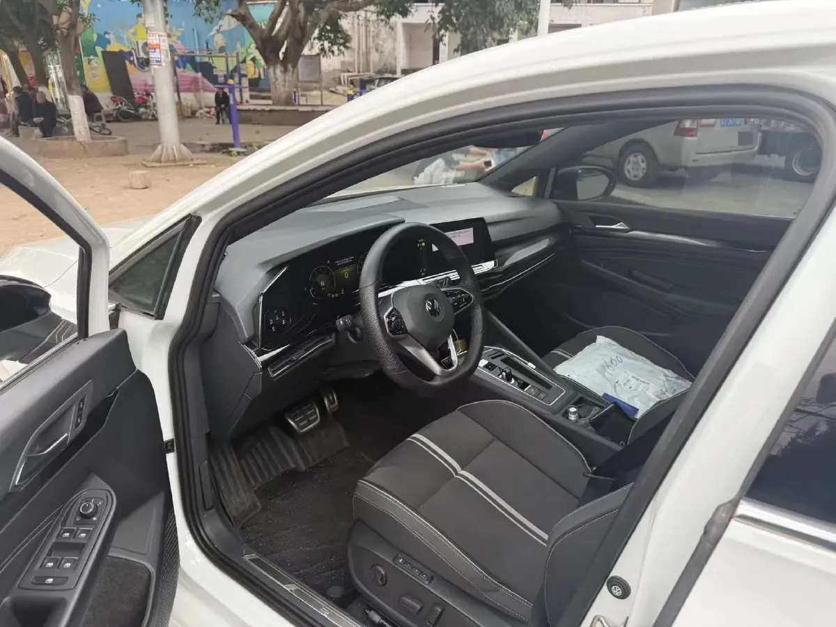 2023 Volkswagen Golf 1.4T 150HP L4 7DCT,autocango,china used car exporter,china ev exporter,chinese used car exporter,chinese used ev exporter