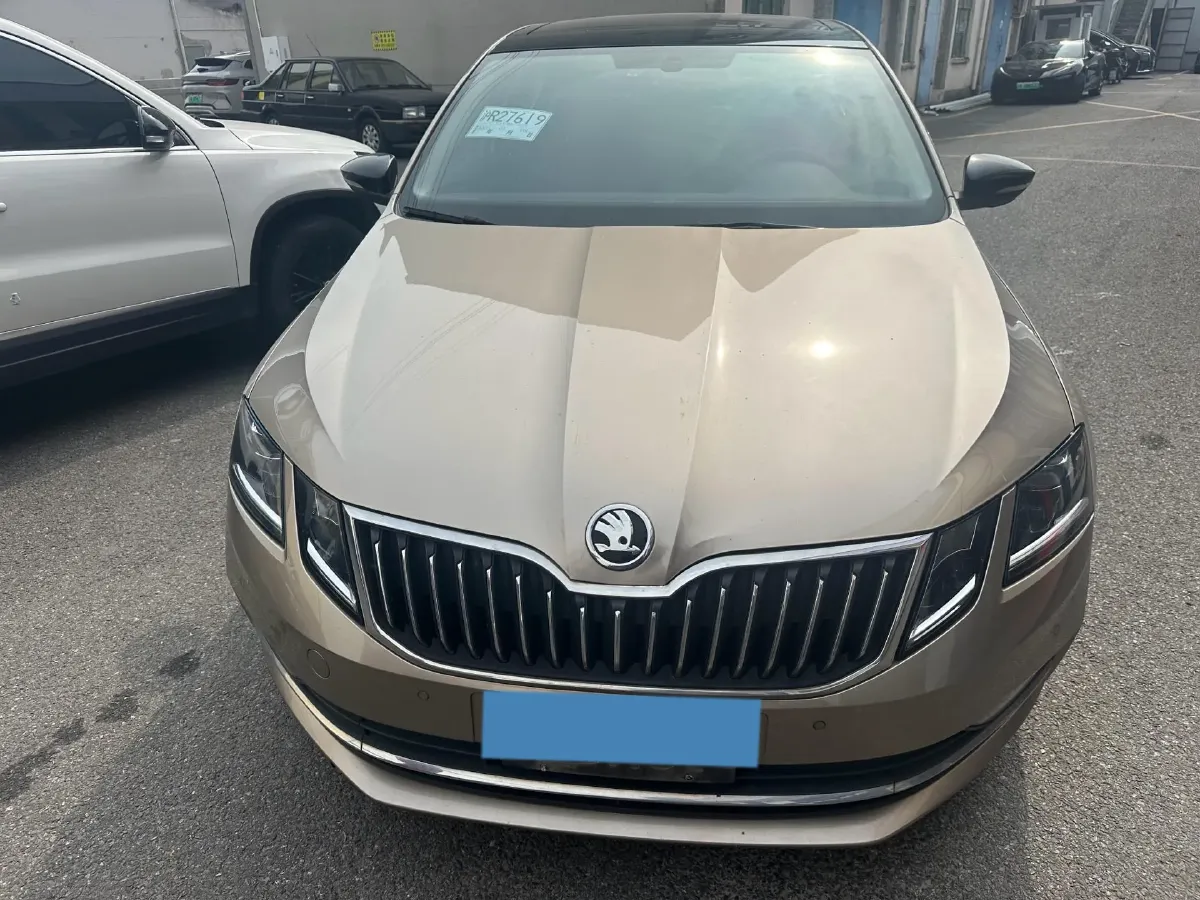 2020 Skoda Octavia 1.4T 150HP L4 7DCT,autocango,china used car exporter,china ev exporter,chinese used car exporter,chinese used ev exporter