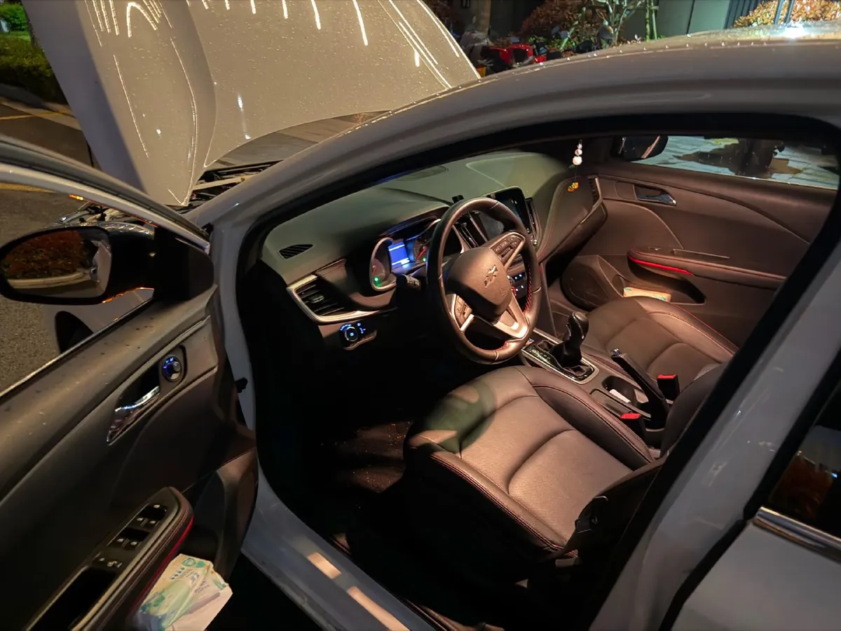 2019 Chevrolet Monza 1.3T 163HP L3 6AT,autocango,china used car exporter,china ev exporter,chinese used car exporter,chinese used ev exporter