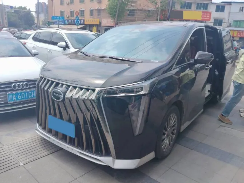 2023 GAC Trumpchi M8 2.0T 252HP L4 8AT,autocango,china used car exporter,china ev exporter,chinese used car exporter,chinese used ev exporter