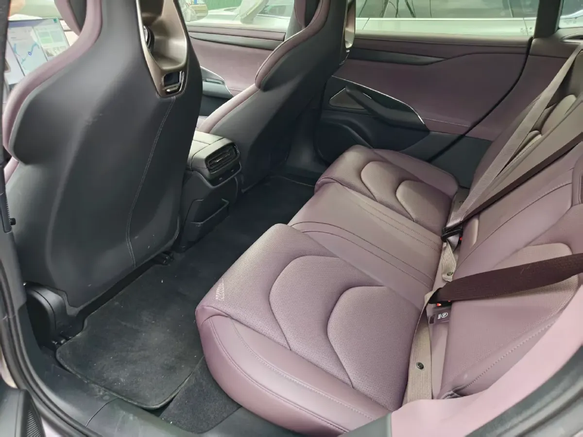 2024 MI SU7 BEV 73.6KWH,autocango,china used car exporter,china ev exporter,chinese used car exporter,chinese used ev exporter