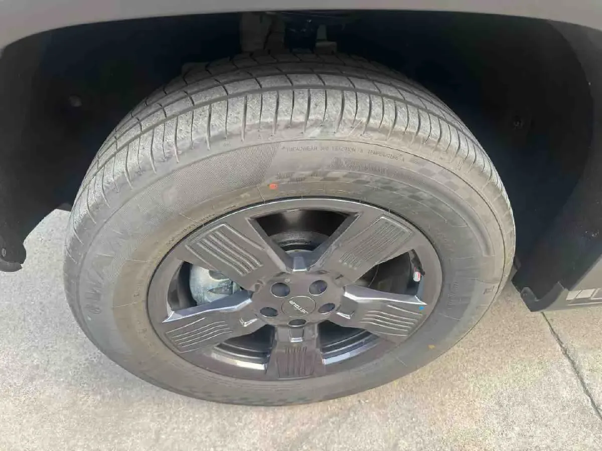 2023 Jetour Traveller 1.5T 184HP L4 7DCT,autocango,china used car exporter,china ev exporter,chinese used car exporter,chinese used ev exporter