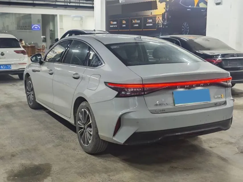 2024 Fulwin FulwinA8 1.5T 156HP L4 1DHT PHEV 18.3KWH,autocango,china used car exporter,china ev exporter,chinese used car exporter,chinese used ev exporter