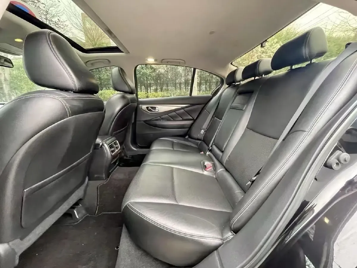 2016 Infiniti Q50L 2.0T 211HP L4 7AT,autocango,china used car exporter,china ev exporter,chinese used car exporter,chinese used ev exporter