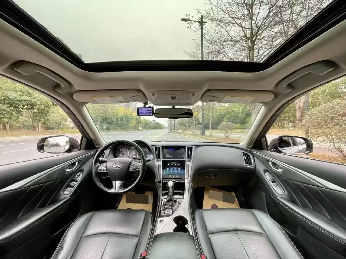 2016 Infiniti Q50L 2.0T 211HP L4 7AT,autocango,china used car exporter,china ev exporter,chinese used car exporter,chinese used ev exporter