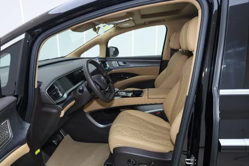 2025 Denza D9 1.5T 156HP L4 E-CVT PHEV 40KWH,autocango,china used car exporter,china ev exporter,chinese used car exporter,chinese used ev exporter