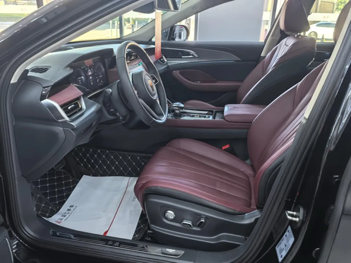 2023 HongQi H5 2.0T 224HP L4 8AT,autocango,china used car exporter,china ev exporter,chinese used car exporter,chinese used ev exporter