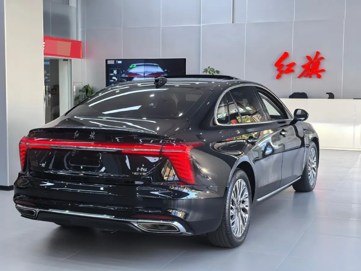 2023 HongQi H5 2.0T 224HP L4 8AT,autocango,china used car exporter,china ev exporter,chinese used car exporter,chinese used ev exporter