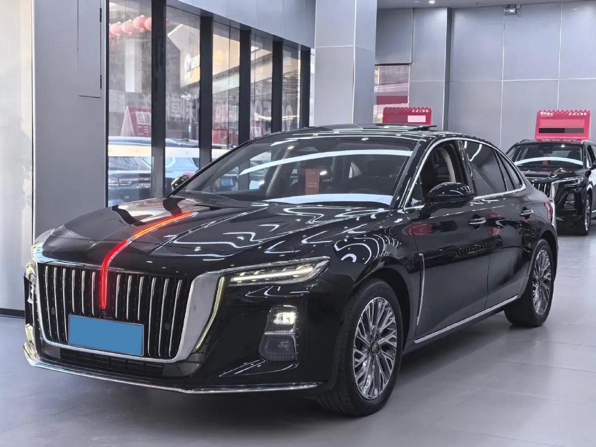 2023 HongQi H5 2.0T 224HP L4 8AT,autocango,china used car exporter,china ev exporter,chinese used car exporter,chinese used ev exporter