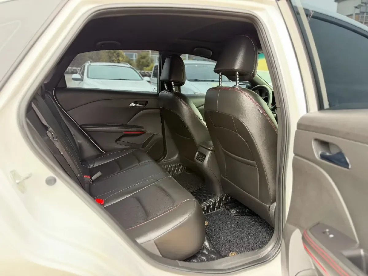 2019 Chevrolet Monza 1.3T 163HP L3 6AT,autocango,china used car exporter,china ev exporter,chinese used car exporter,chinese used ev exporter